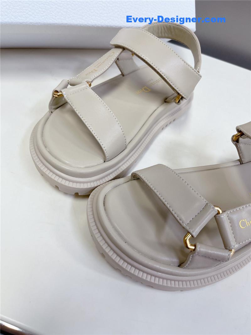 D10r new velcro sandals