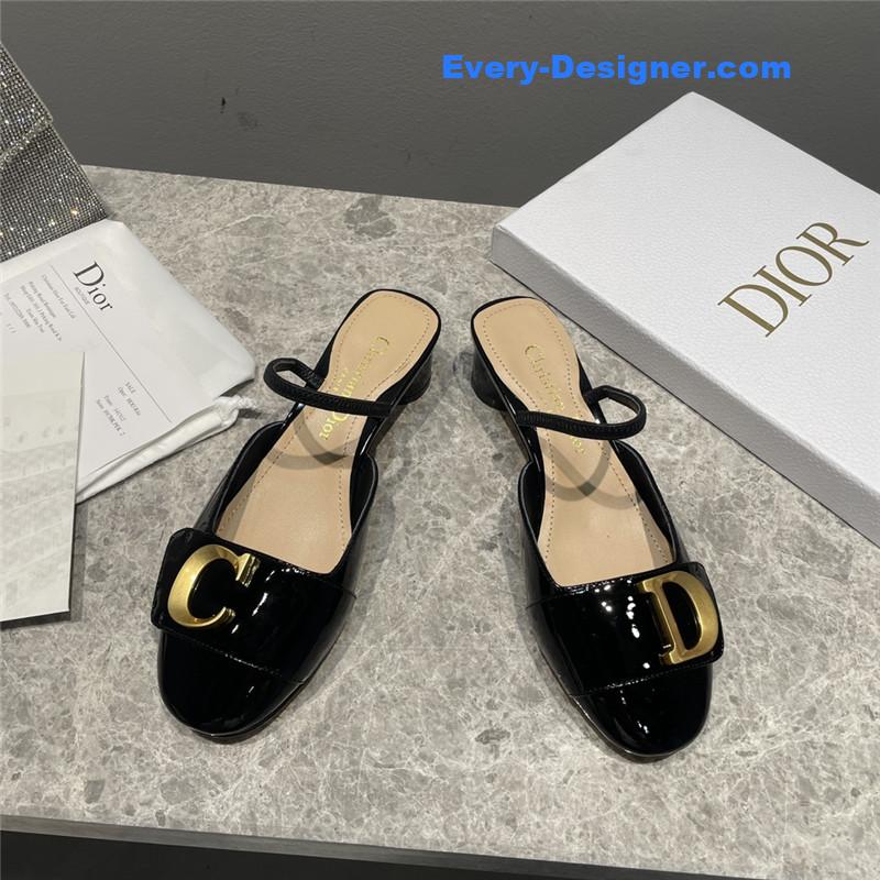 D10r square buckle commuter shoes