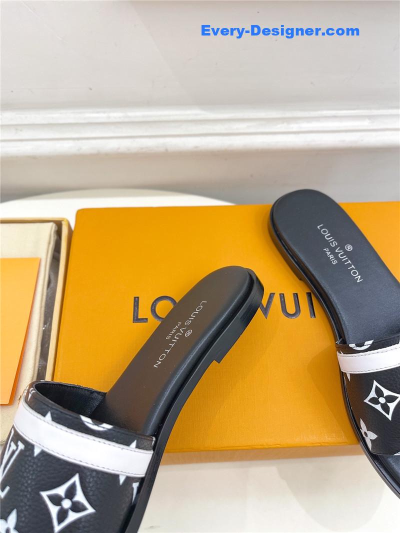 l0vis Vvtt0n lv latest hot style slippers