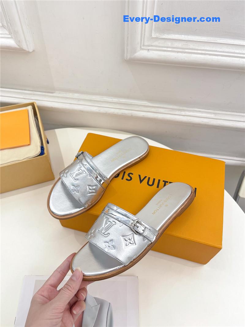 l0vis Vvtt0n lv latest hot style slippers