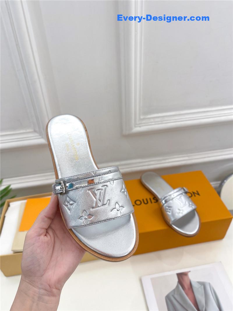 l0vis Vvtt0n lv latest hot style slippers