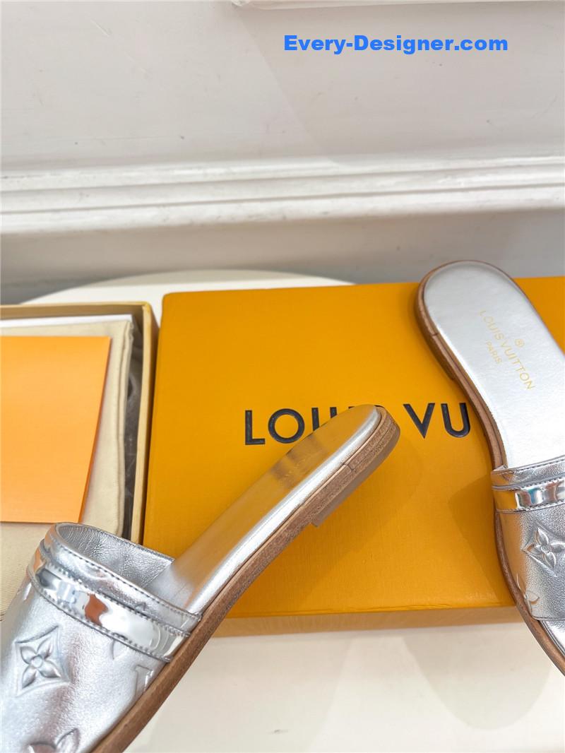 l0vis Vvtt0n lv latest hot style slippers