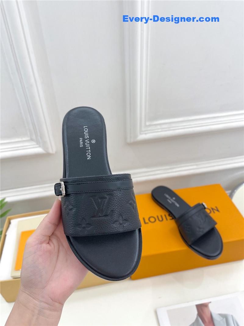 l0vis Vvtt0n lv latest hot style slippers
