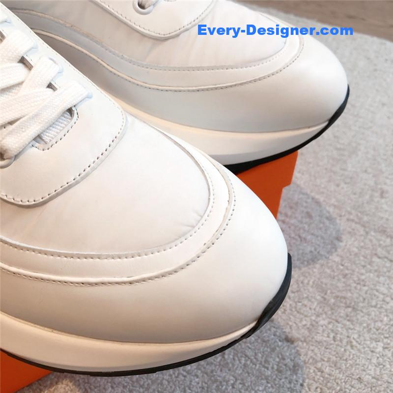 H**me5 new sneakers