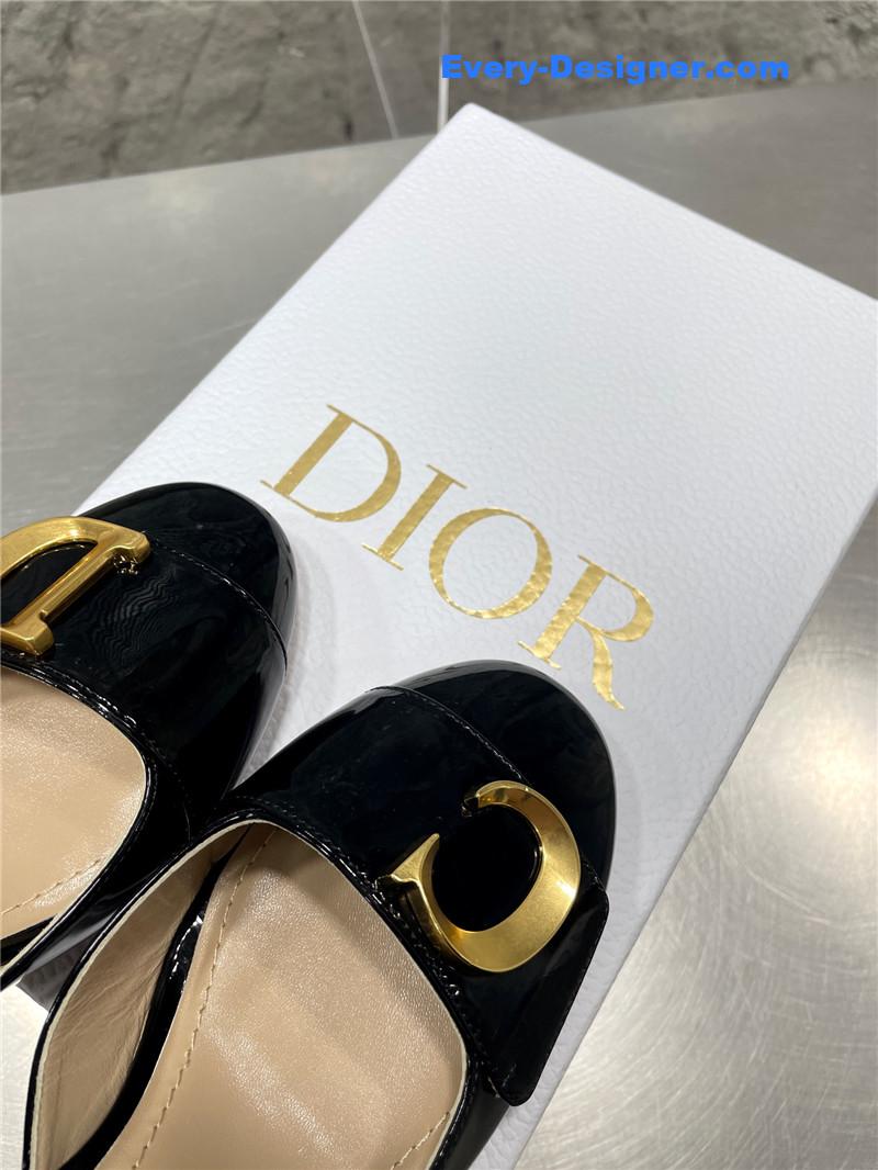 D10r new baotou chunky heel sandals
