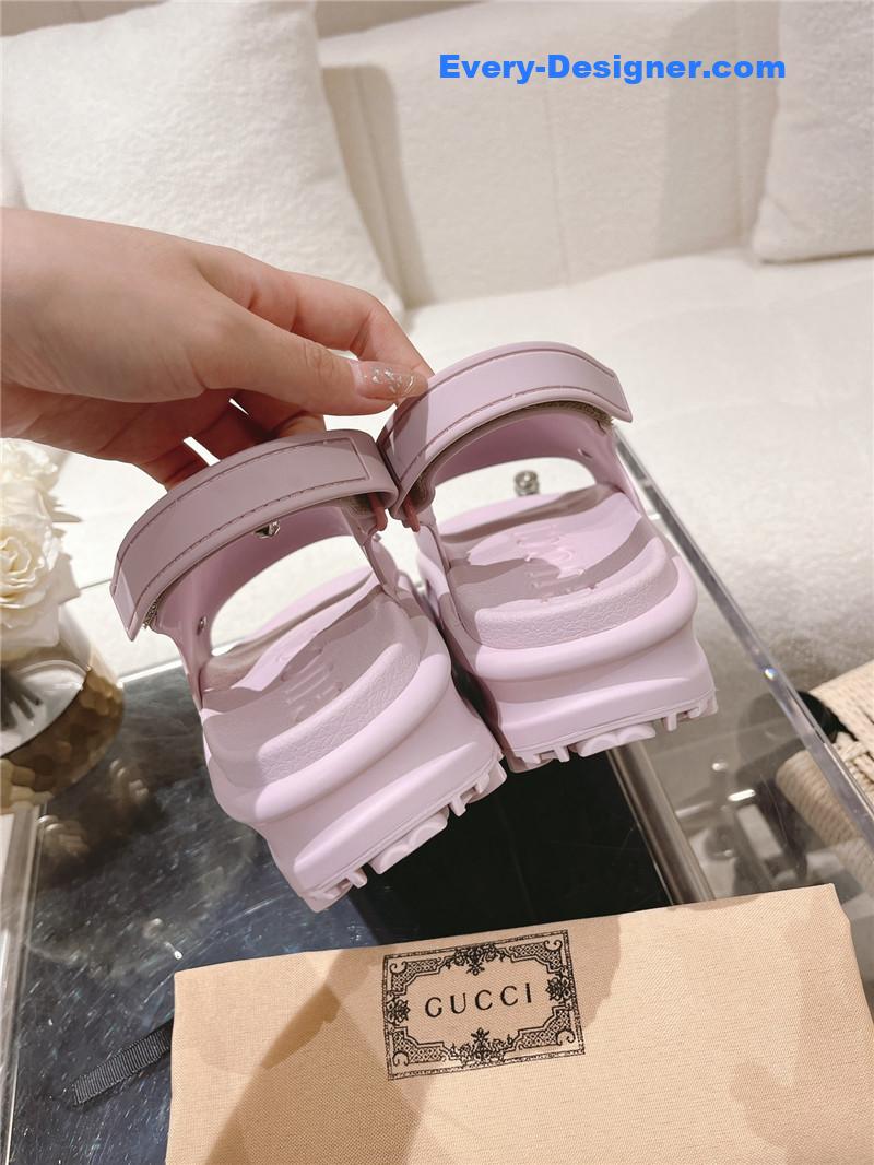 Gvc*1 buckle platform loafer