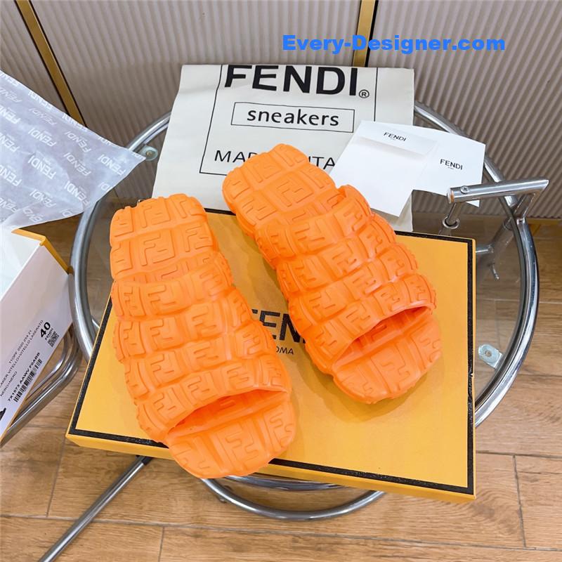 F**di environmentally friendly rubber couple slippers