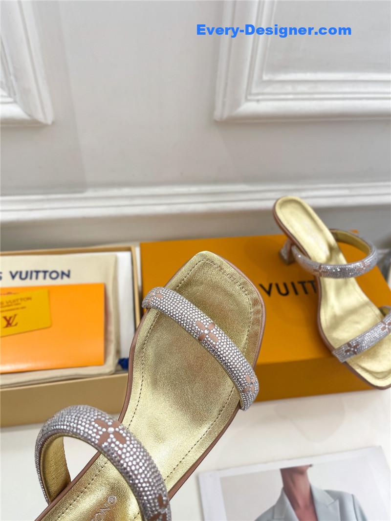 l0vis vvtt0n lv square toe hot D1am0nd high-heeled slippers