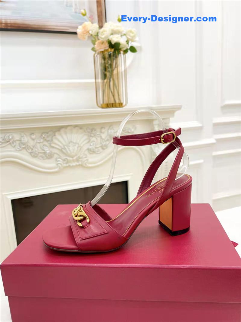 Va1e*ntin0 new women’s sandals