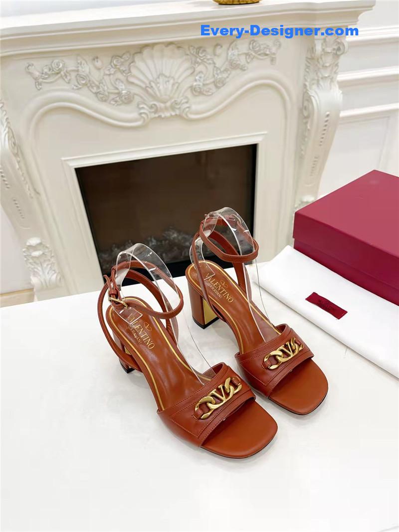 Va1e*ntin0 new women’s sandals
