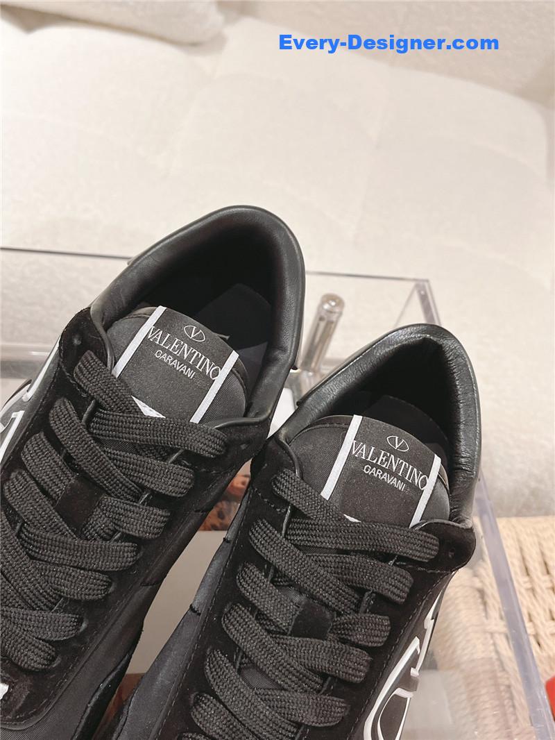 Va1e*ntin0 fashion counter air cushion casual shoes