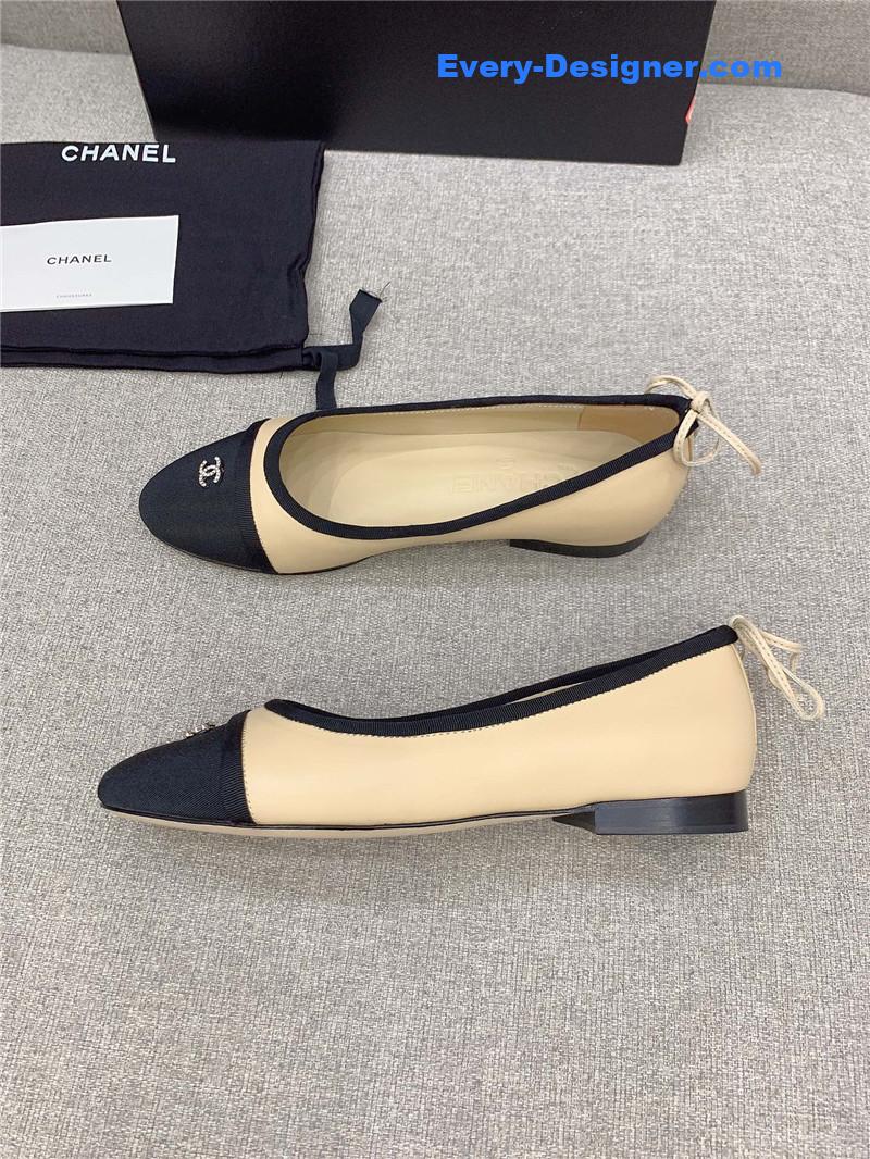 CC vintage flat shoes