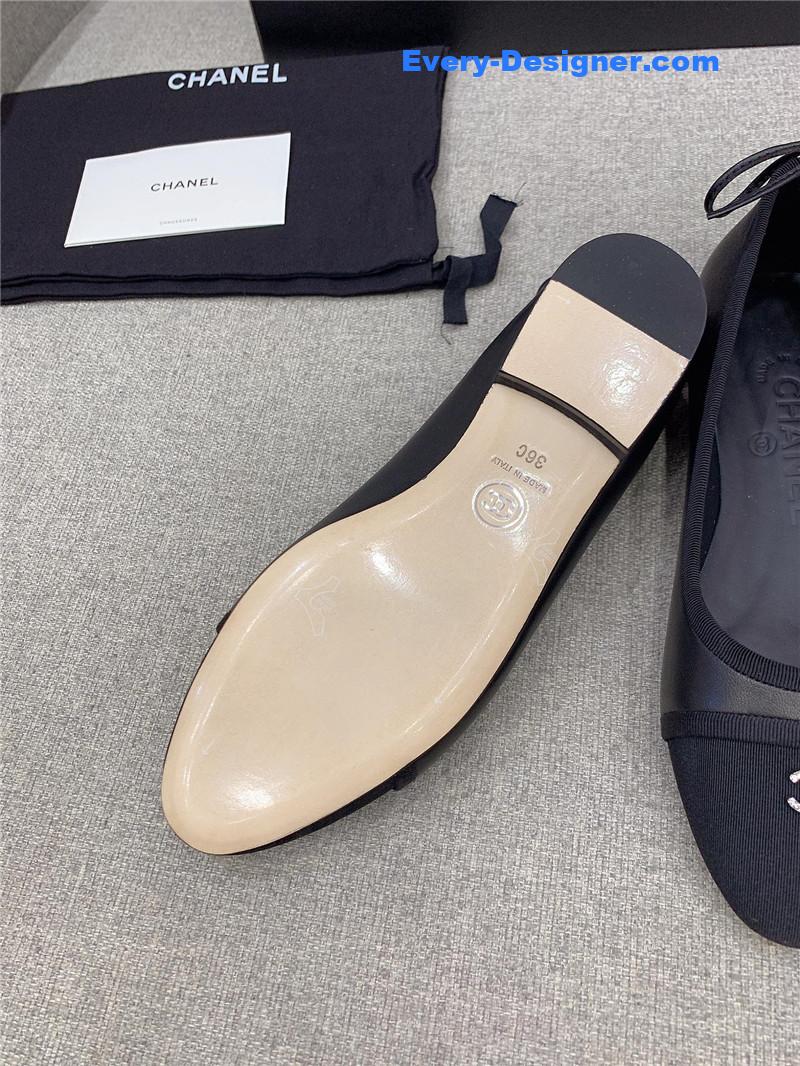 CC vintage flat shoes