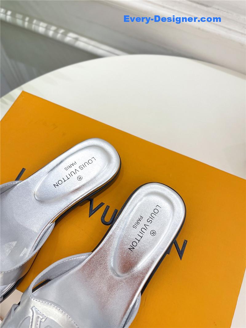 l0vis Vvtt0n lv new hollow slippers