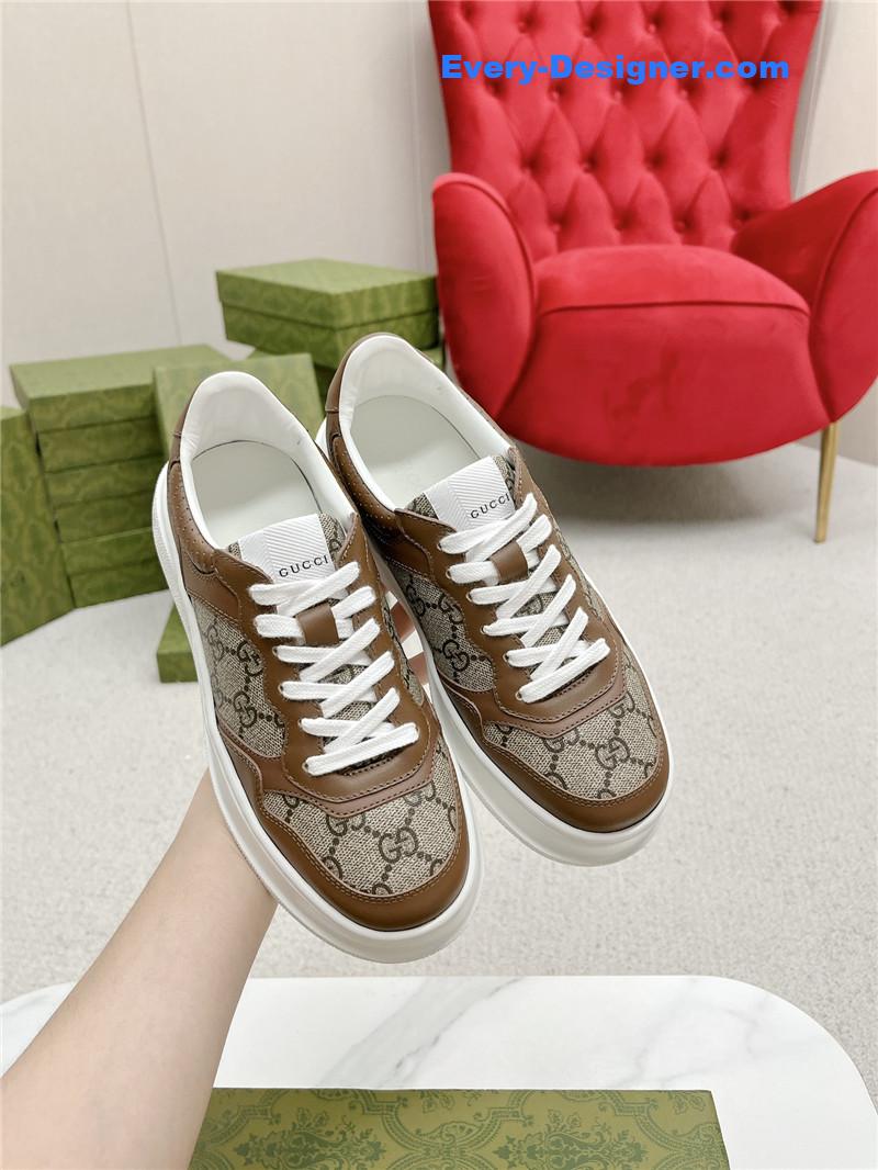 Gvc*1 chunky b series lightweight soft platform sneakers