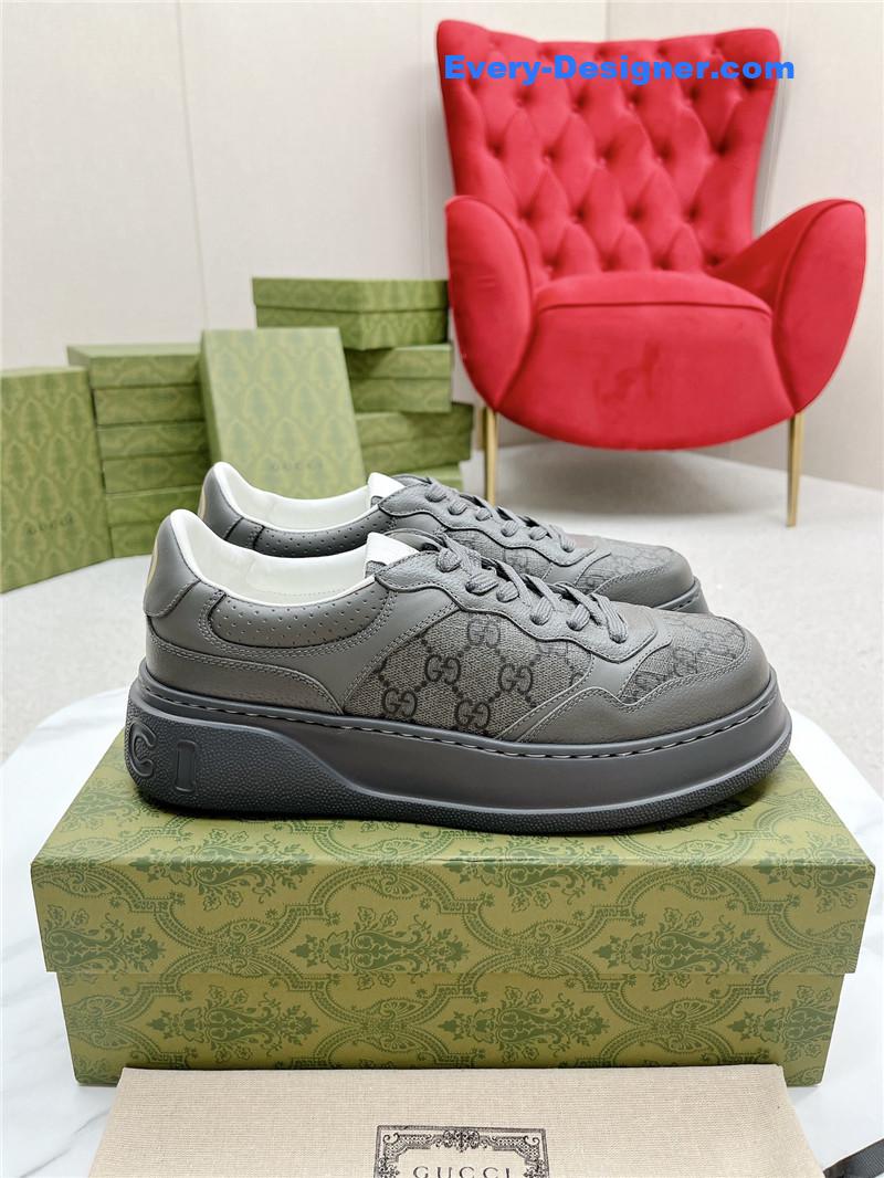 Gvc*1 chunky b series lightweight soft platform sneakers