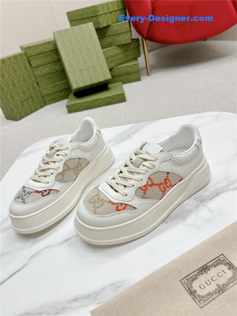 Gvc*1 chunky b series lightweight soft platform sneakers