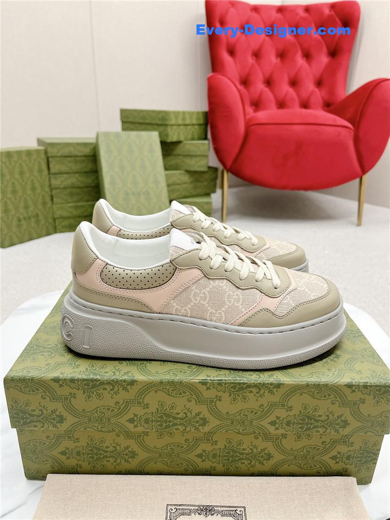 Gvc*1 chunky b series lightweight soft platform sneakers