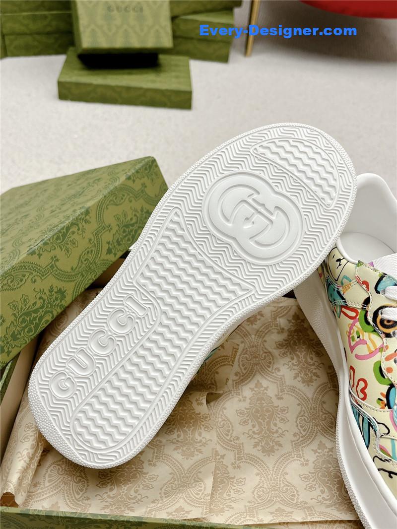 Gvc*1 chunky b series lightweight soft platform sneakers