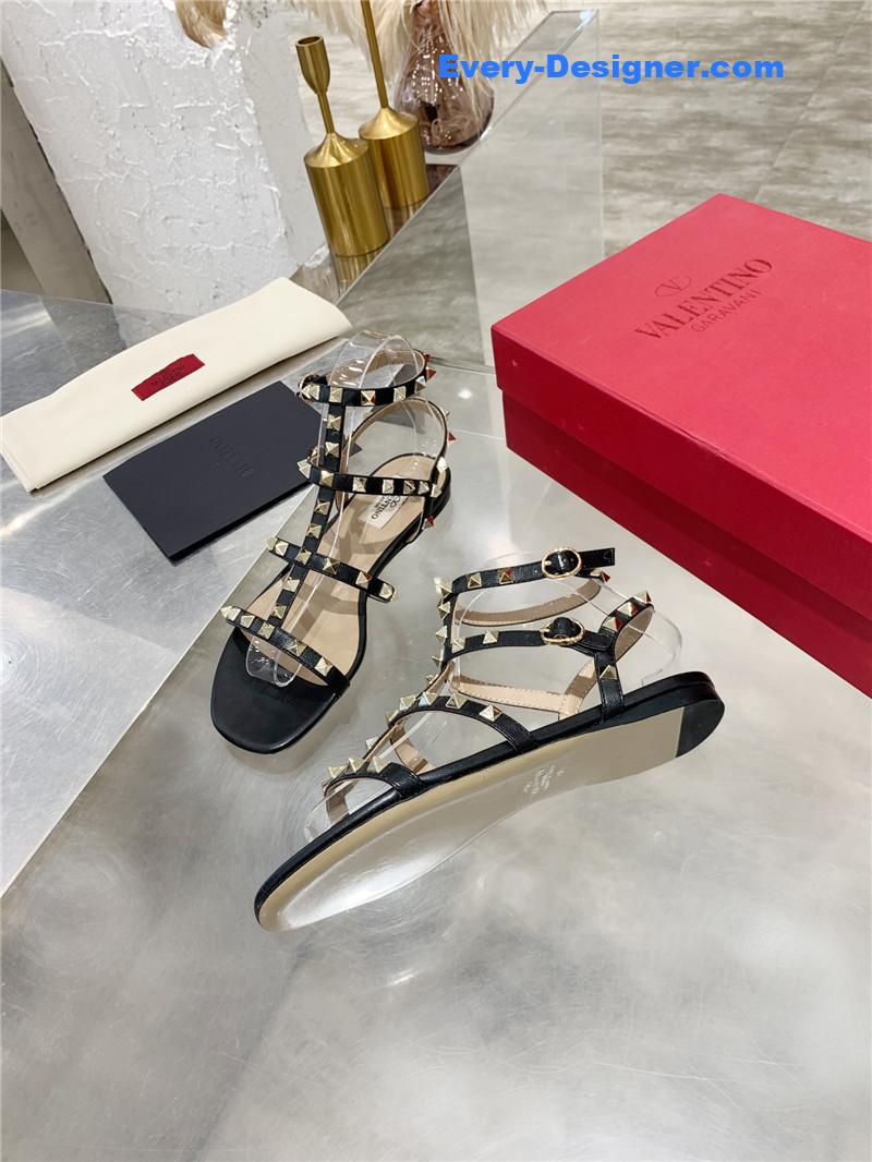 Va1e*ntin0 stud sandals