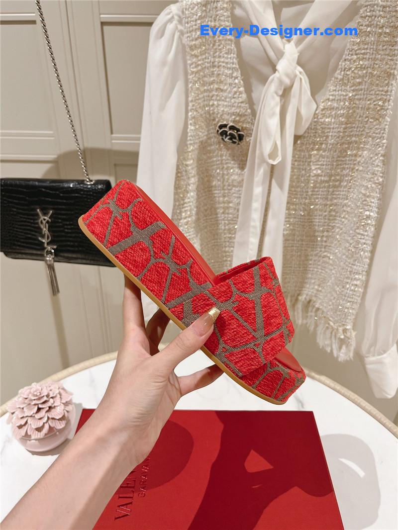 Va1e*ntin0 platform sandals in platform sandals