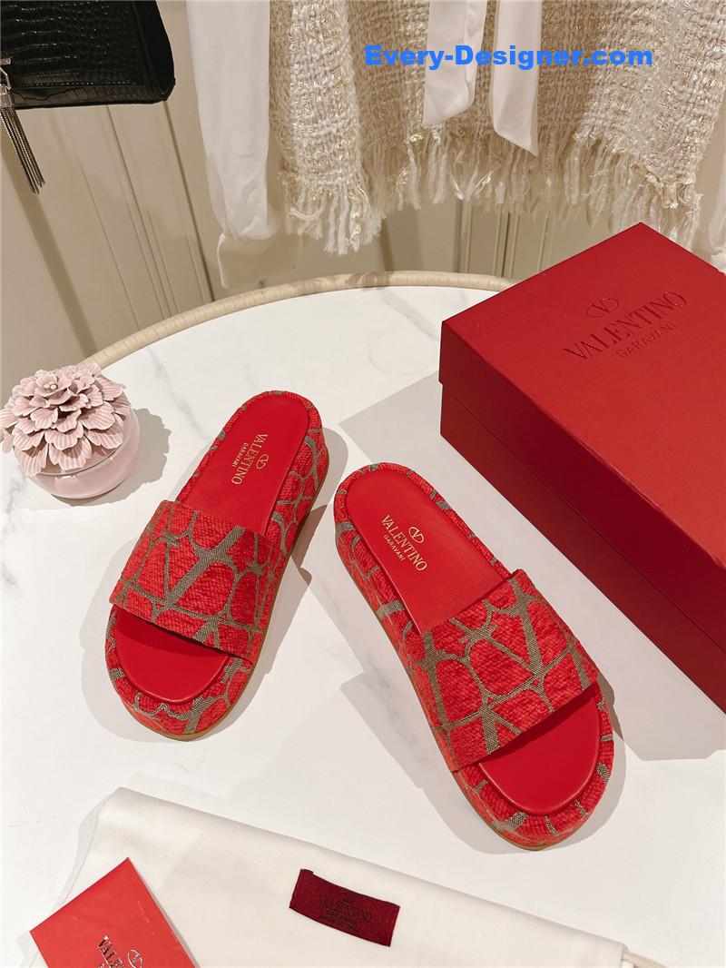 Va1e*ntin0 platform sandals in platform sandals