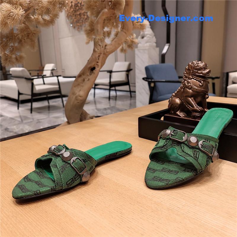 Ba1en*iaga lecagole series slippers