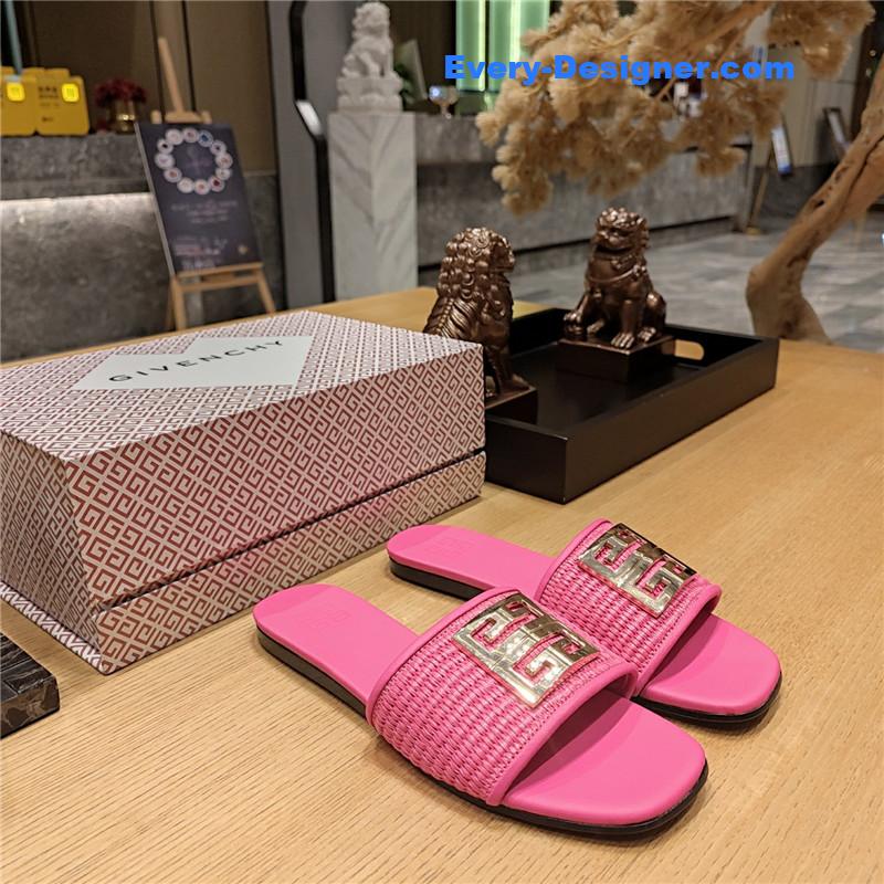 Givenchy Trendy Flat Slides
