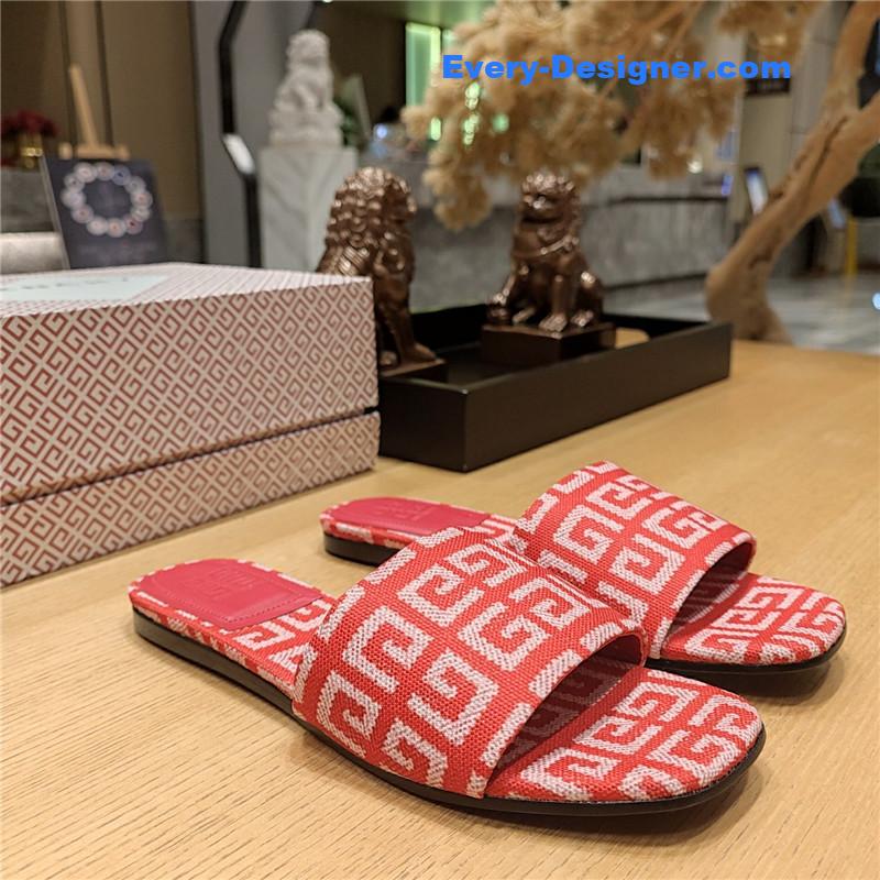 Givenchy Trendy Flat Slides