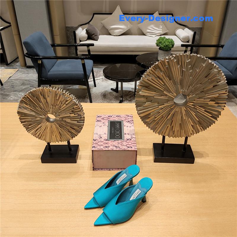 J1m*y Ch00 open toe sandals