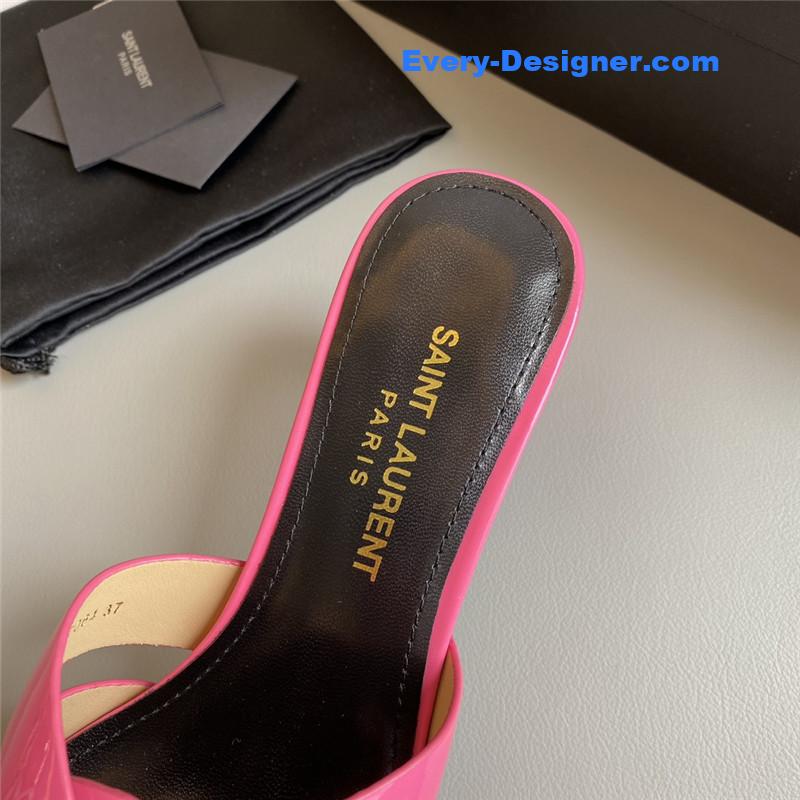 Y51 classic slippers
