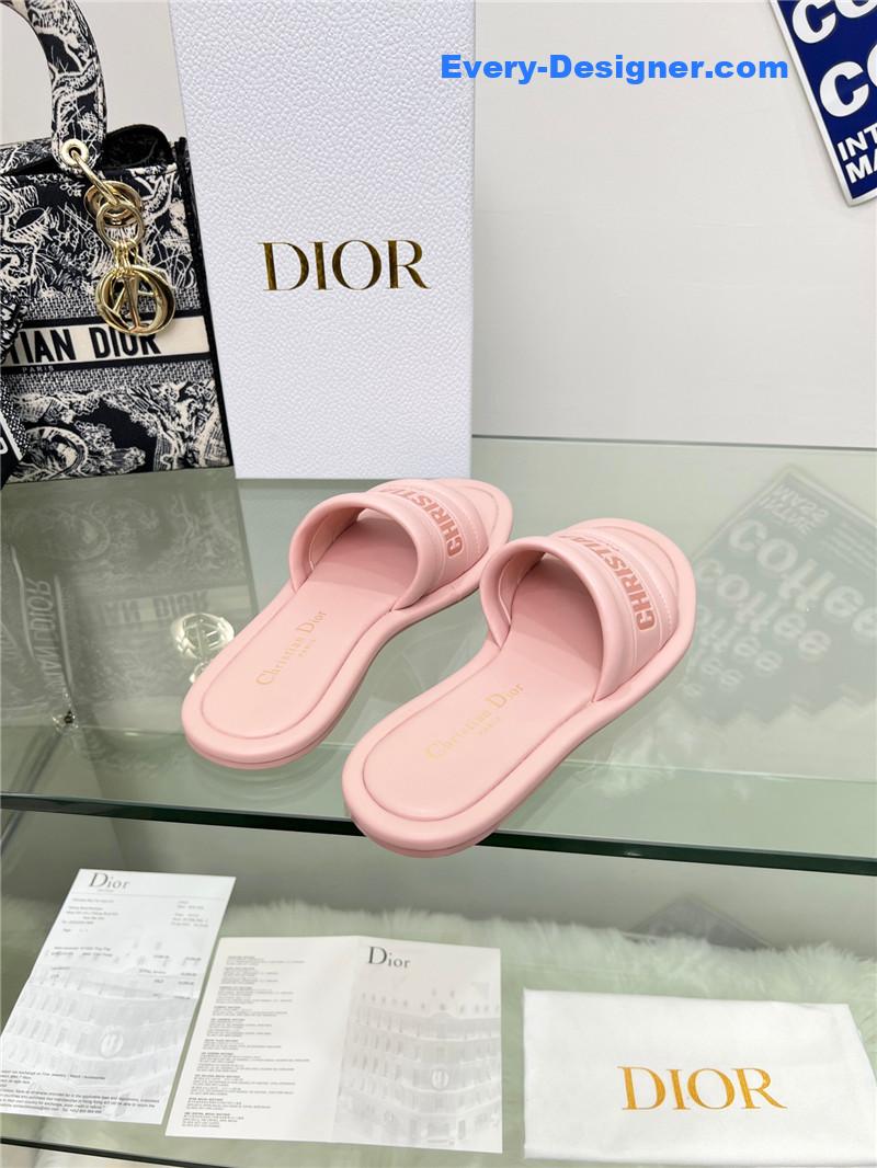 D10r platform sandals