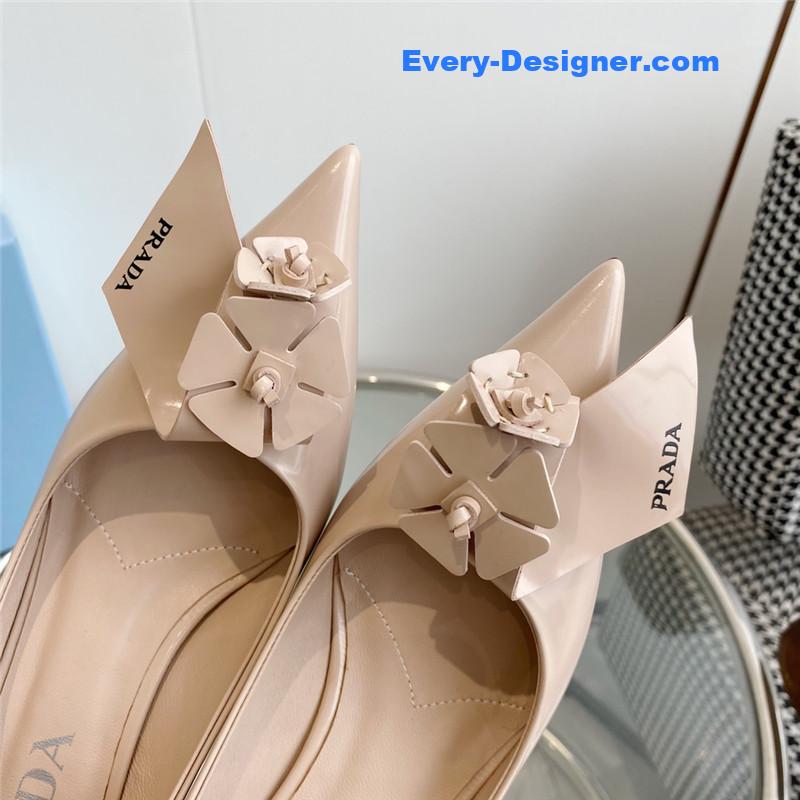 Pra*a flower pointed toe small cone heel shoes