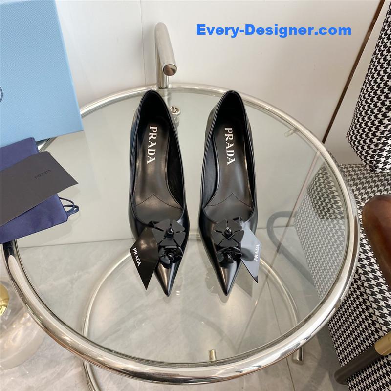 Pra*a brushed black leather pumps