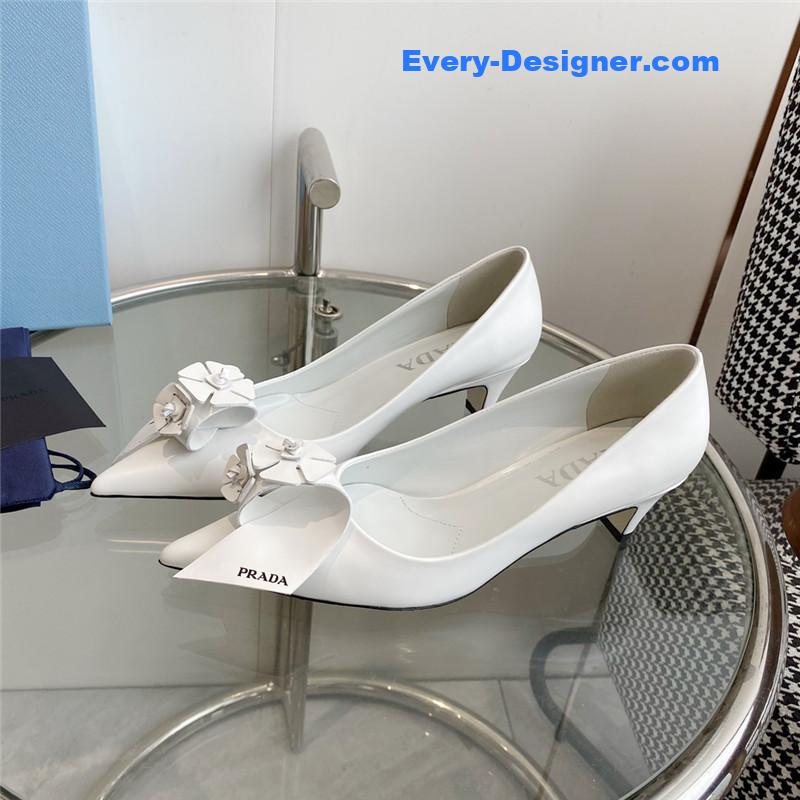 Pra*a flower pointed toe small cone heel shoes