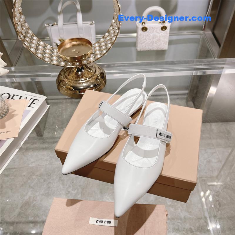 M1um1u new pointed toe sandals and high heels