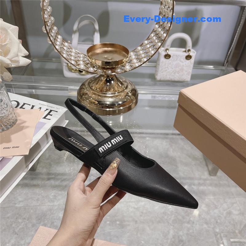M1um1u new pointed toe sandals and high heels