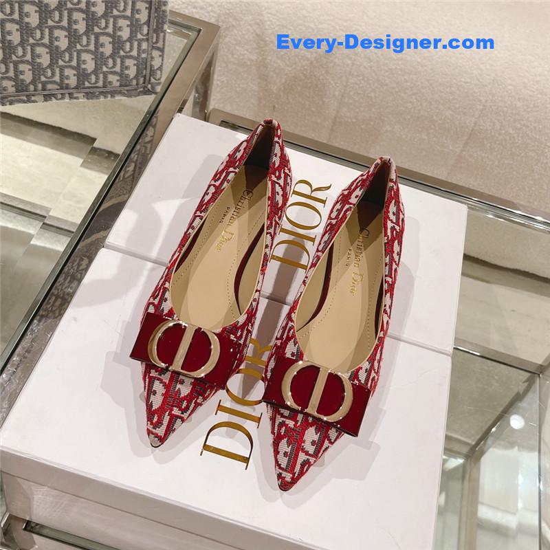 D10r early spring new cat heel shoes