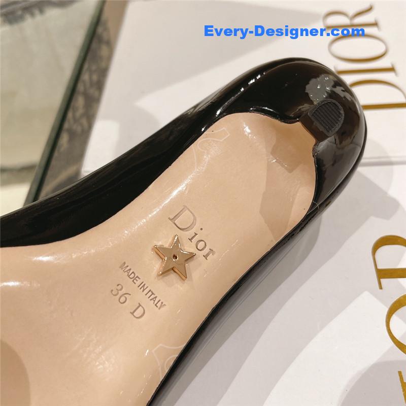 D10r early spring new cat heel shoes