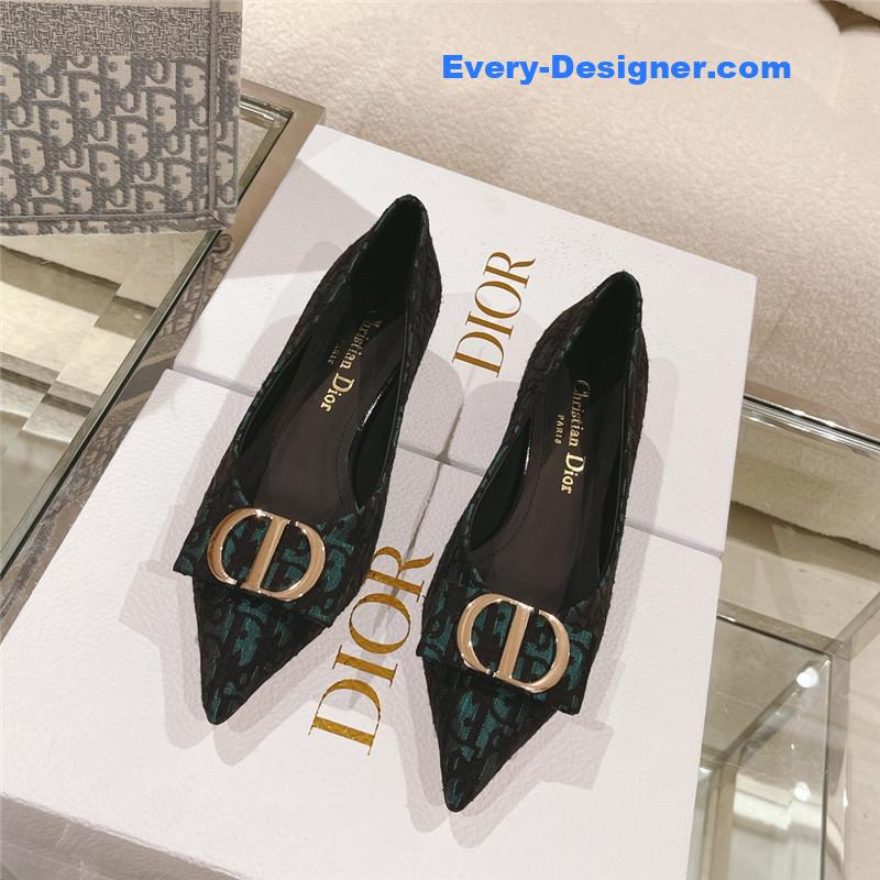 D10r early spring new cat heel shoes