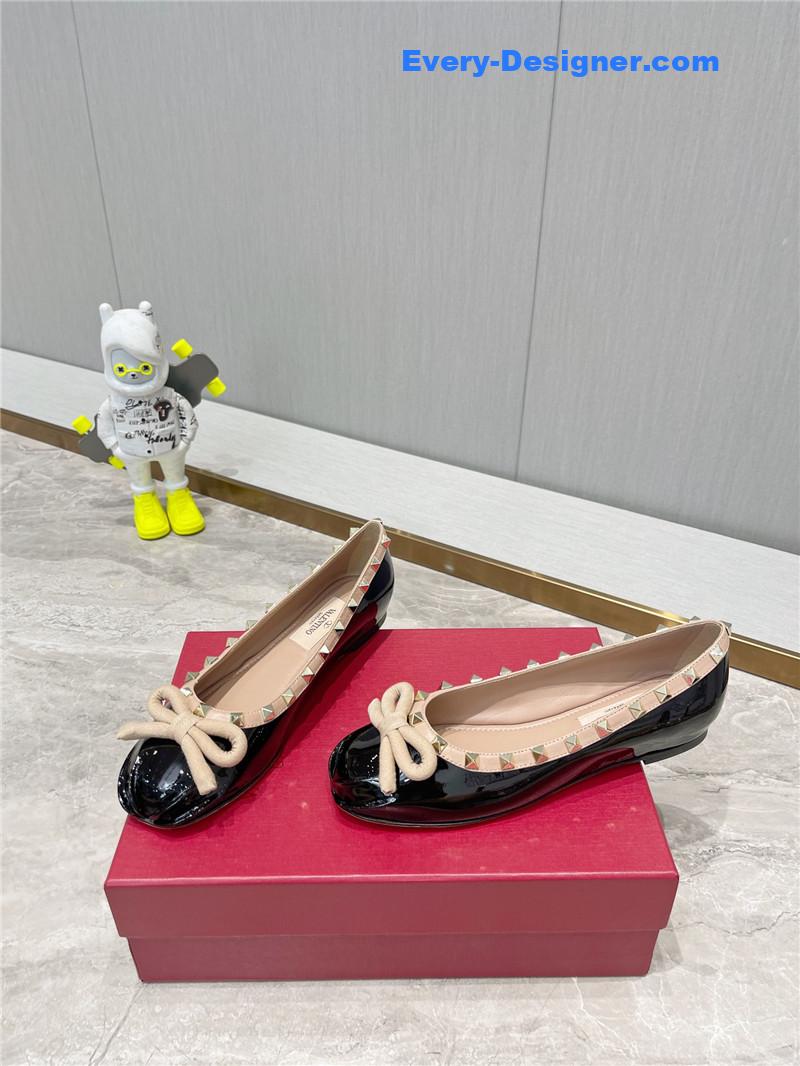 Va1e*ntin0 rockstud studded satin ballet flats