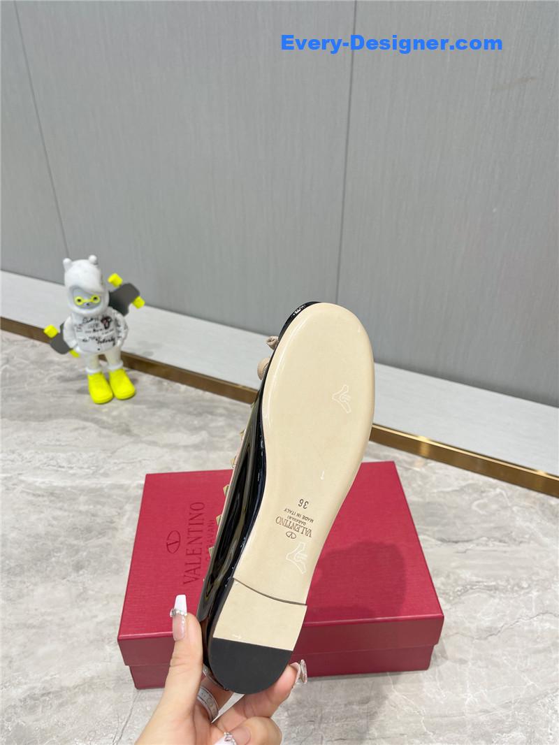 Va1e*ntin0 rockstud studded satin ballet flats