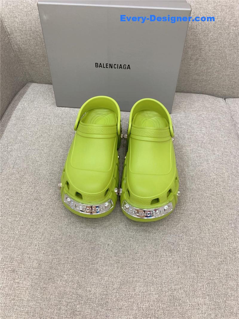 Ba1en*iaga platform heeled clogs