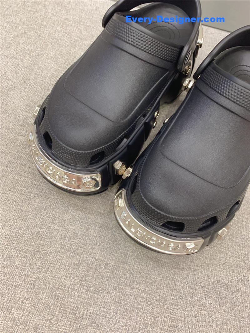 ba1en*iaga x Cr0c5 platform clogs