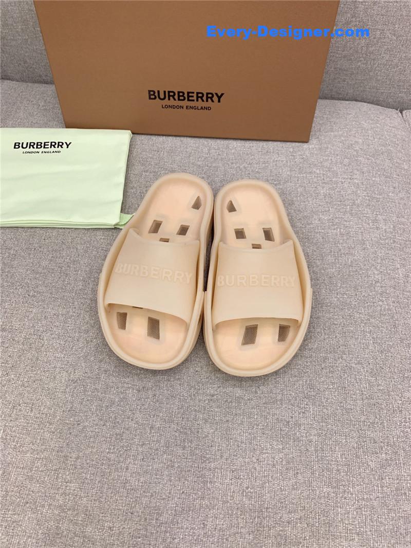 Bv*b*rry new hollow slippers