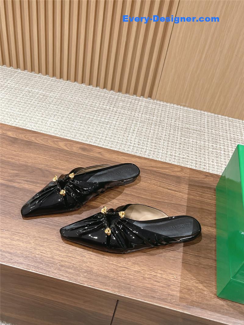 b0tt*ga Ven*ta brown leather mules