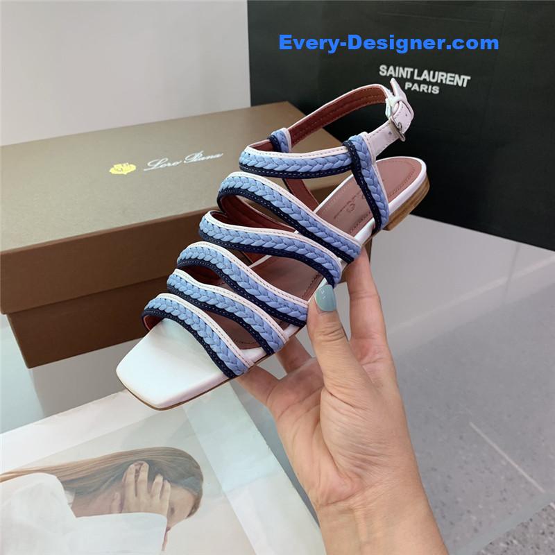 L0r0 P1ana flat sandals