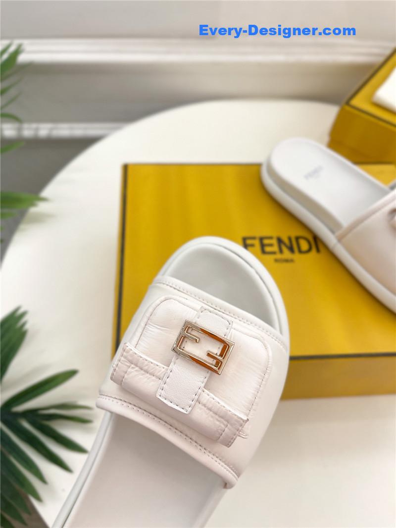 F**di pocket casual slippers