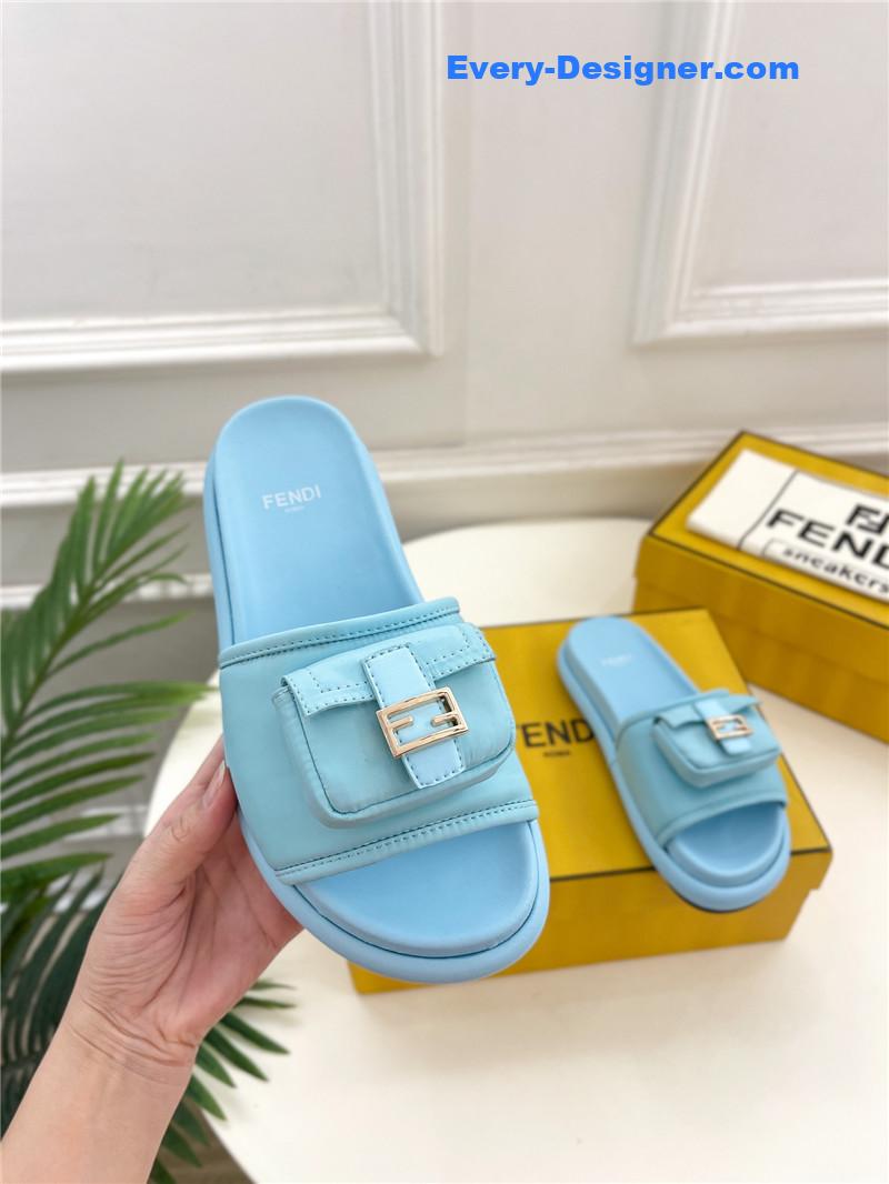 F**di pocket casual slippers