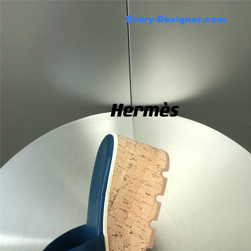 H**me5 platform slippers